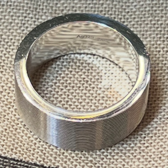 🔥🔥AUTHENTIC GUCCI Made In Italy Sterling Silver Thin Trademark Ring-🔥🔥NWT - Picture 7 of 15